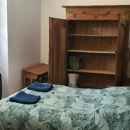 Ancien Relais De Chasse A 35 Min Du Circuit 24h Du Mans Bed & Breakfast *