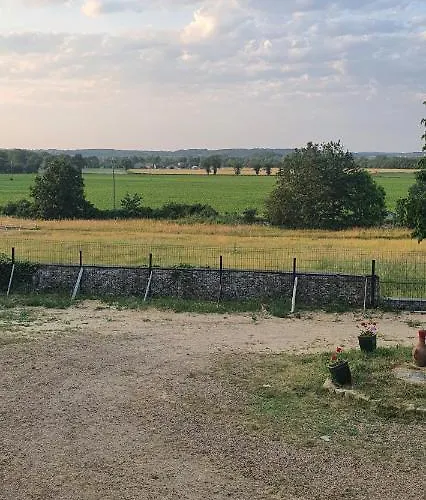 Ancien Relais De Chasse A 35 Min Du Circuit 24h Du Mans Bed & Breakfast *